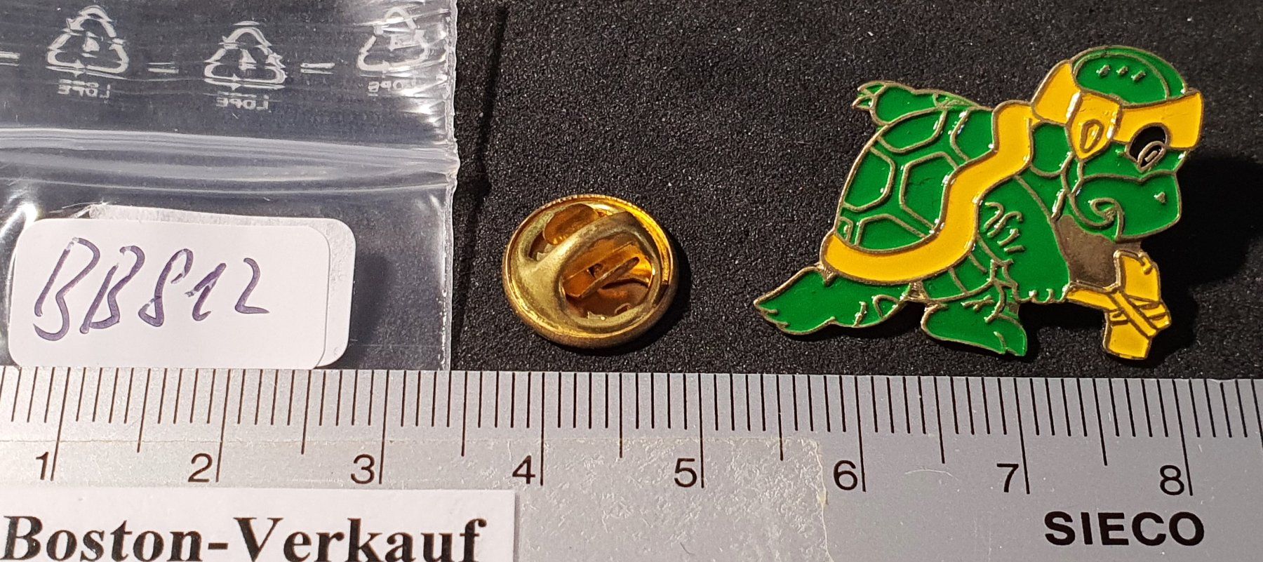 Placchette & Badge: BB812 - Pin Ninja Turtles – Usato da Reinach BL venduto da Boston-Verkauf 1