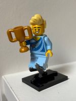 Lego collectable minifigure Serie 22 skating champion Figur