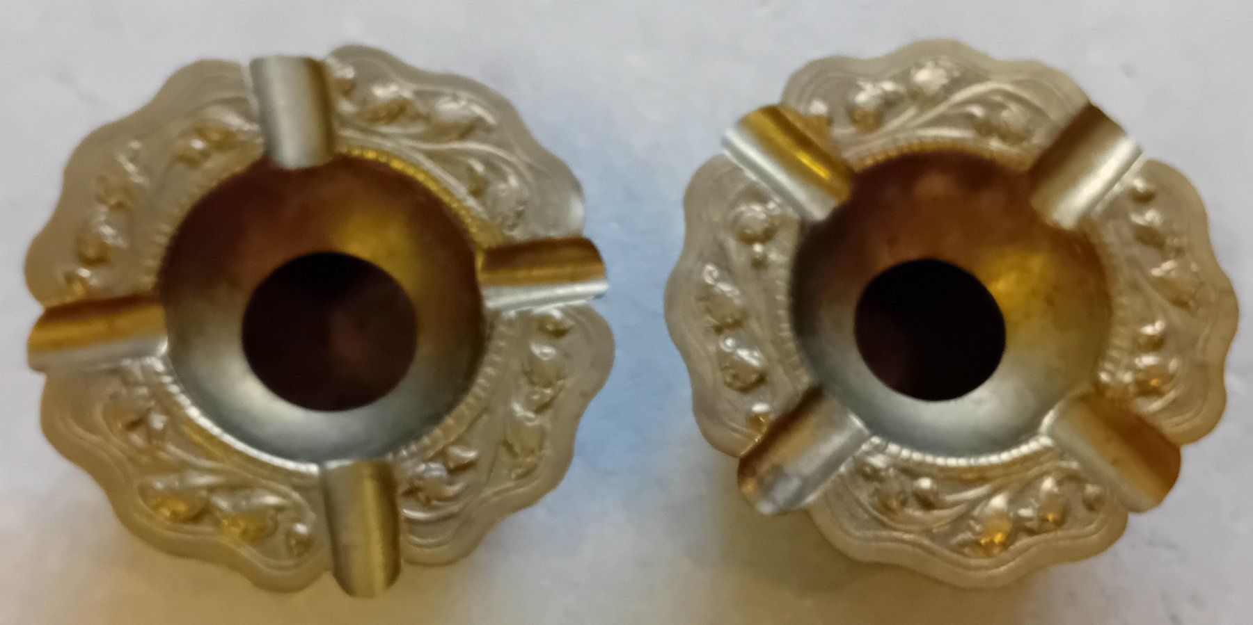 Aschenbecher: 2x Antike! Asiatische Aschenbecher Messing. – Gebraucht aus Rotkreuz von keerthdi 5