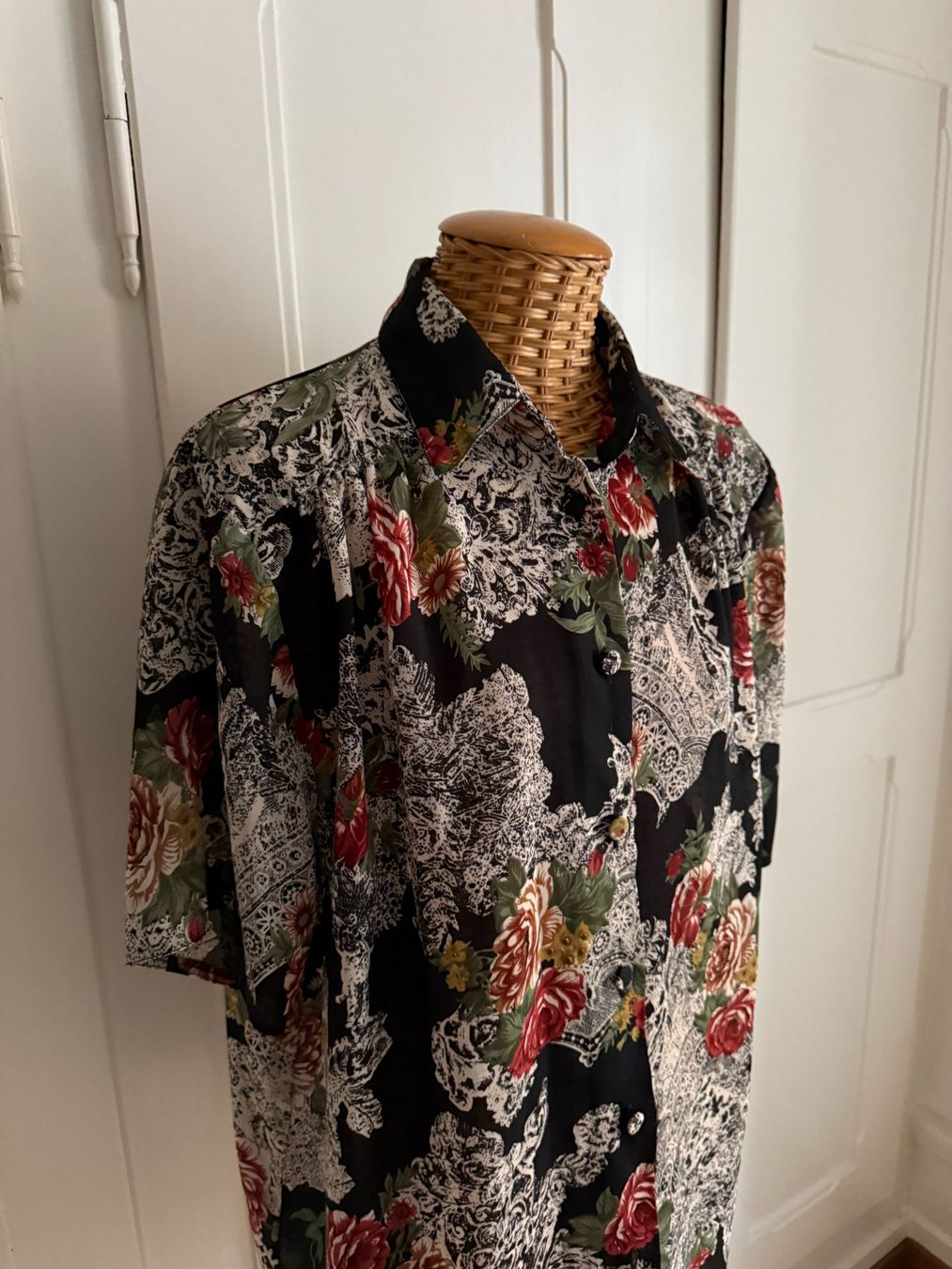 Camicette: Vintage Chiffonbluse bunt geblümt XL – Usato da Zürich venduto da Diazaio 1