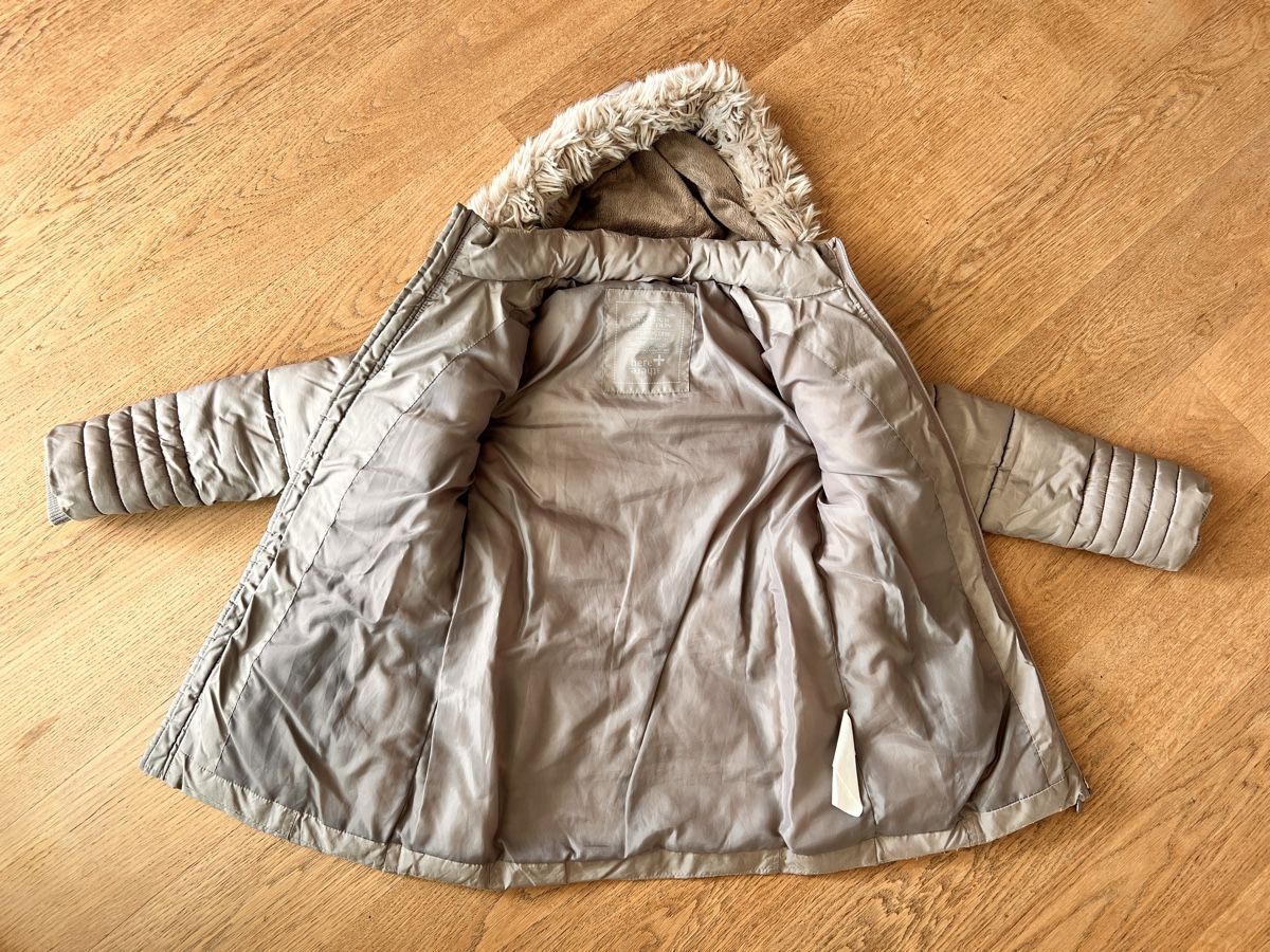 C&A Jacken & Mäntel: Winterjacke C&A Gr. 134 – Gebraucht aus Kloten von sanibunny 3