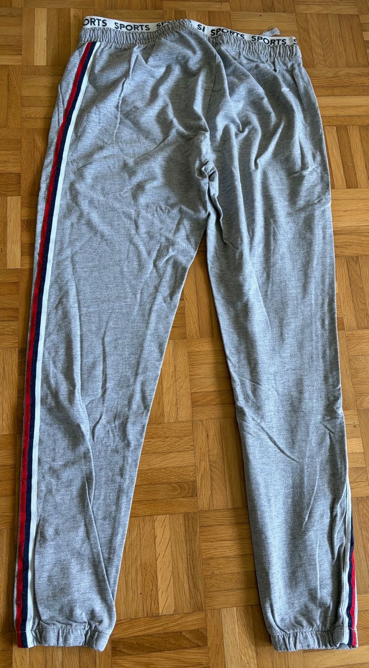 Pantaloni: Damen Trainer Hose, Gr. M – Usato da Adliswil venduto da Myxin 1