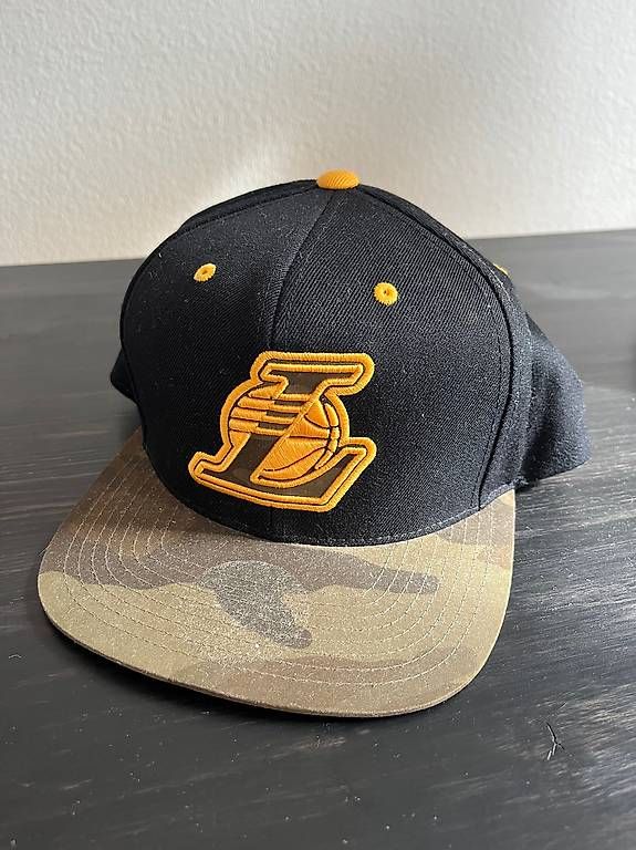 Copricapi, berretti & cappellini: Baseball Cap Los Angeles Lakers – Usato da Zürich venduto da cmrufer