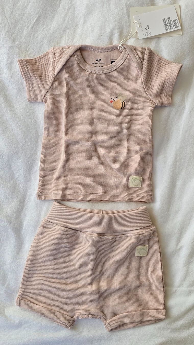 H&M Kleiderpakete & -sets: Baby Set, NEU – Neu und originalverpackt aus Alpthal von M.J.A.