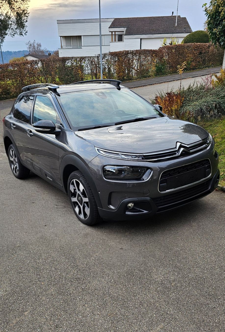 Citroën Autos: CITROEN C4 Cactus 1.2 Pure Tech Shine – Gebraucht aus Regensdorf von Meto87