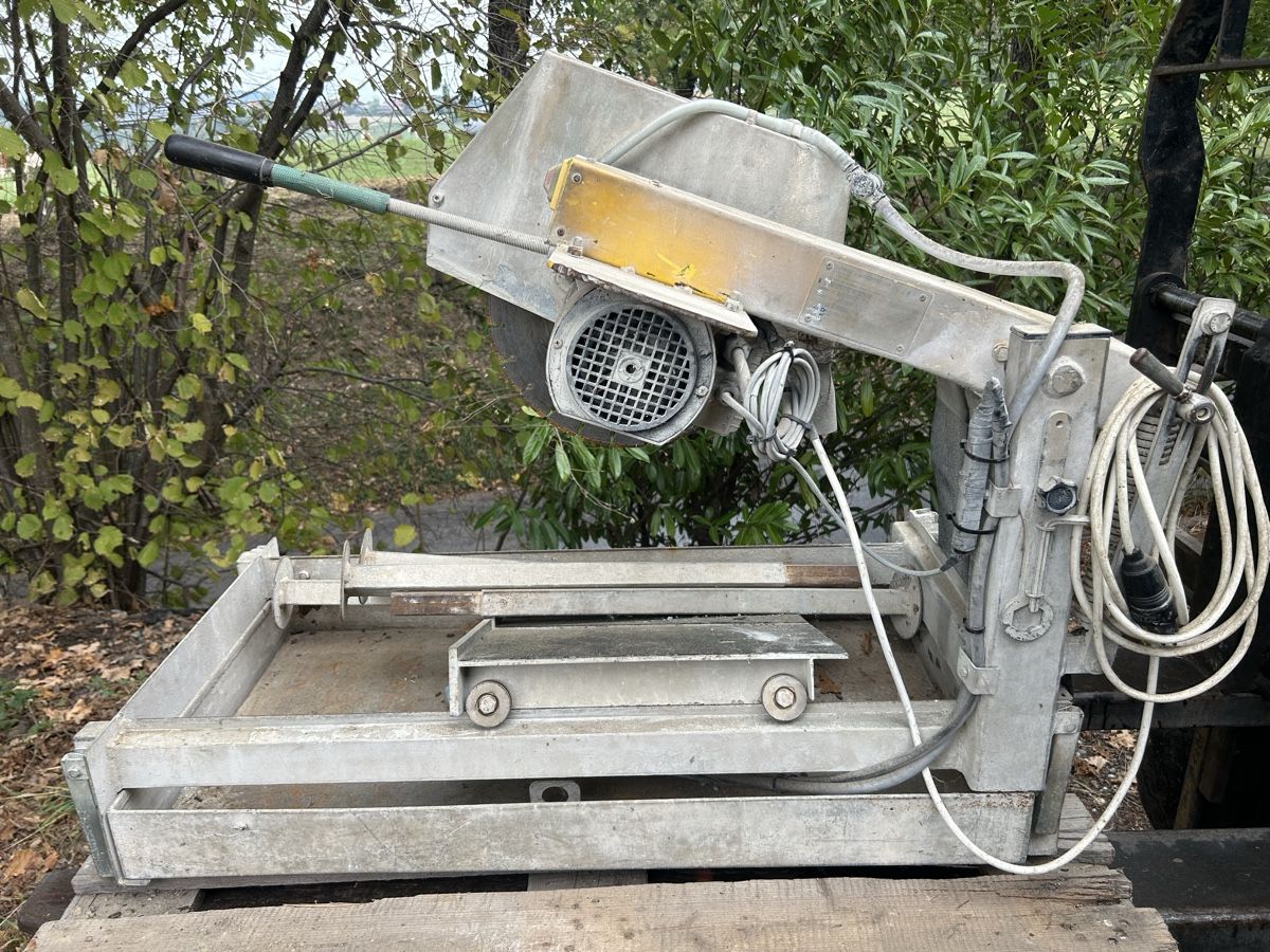 Toutes les machines: Tischfräse, Steinfräse – D'occasion à Ferenbalm par Lokipower