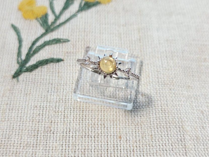 Anelli: NEW - S925 Citrine Ring (Adjustable) – Nuovo (secondo la descrizione) da Zürich venduto da cin_wcf6