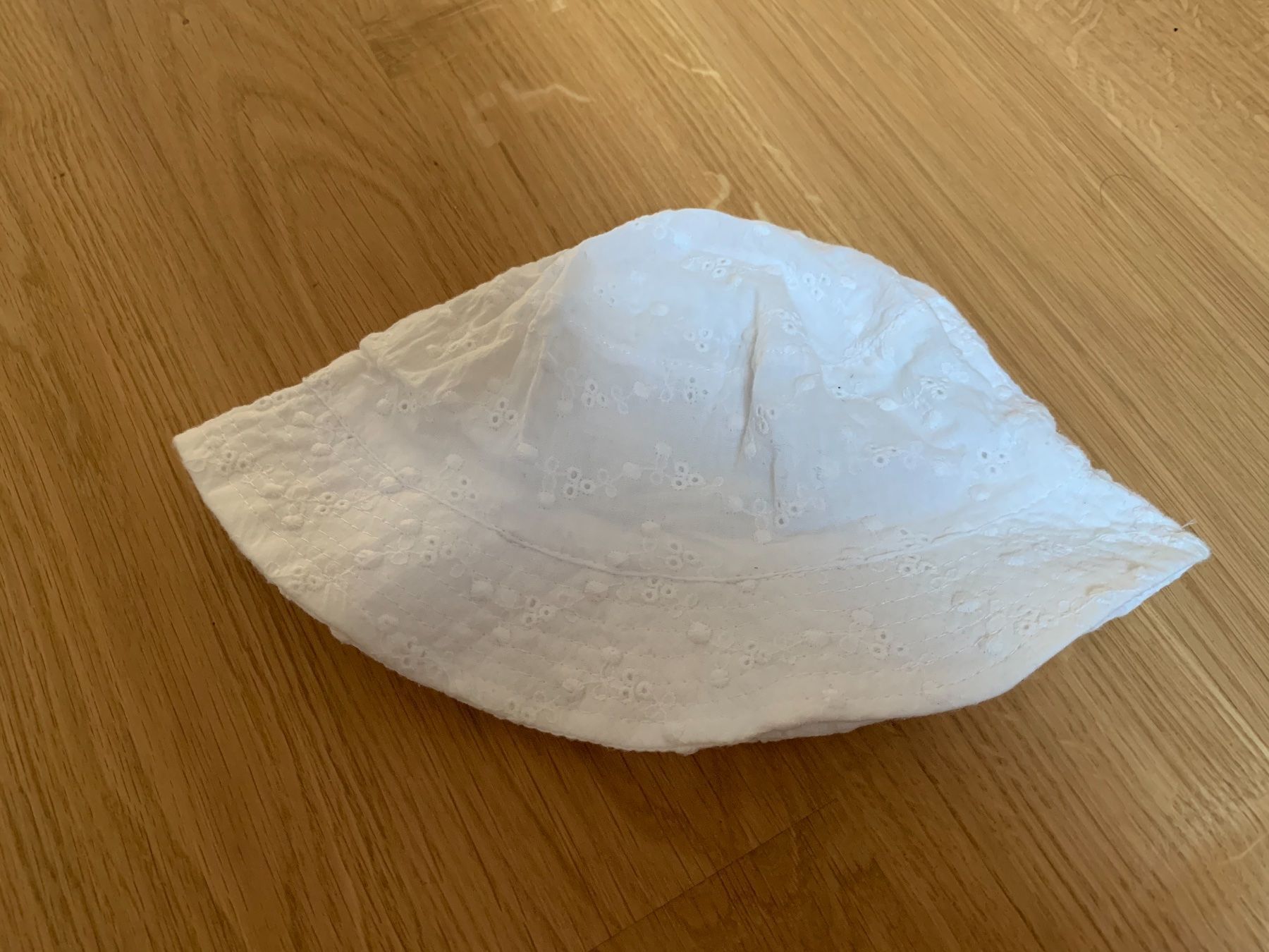 Sonstige Mädchenkleider: Sonnenhut Gr. 2-4 Jahre, 50cm – Gebraucht aus Dinhard von PS83