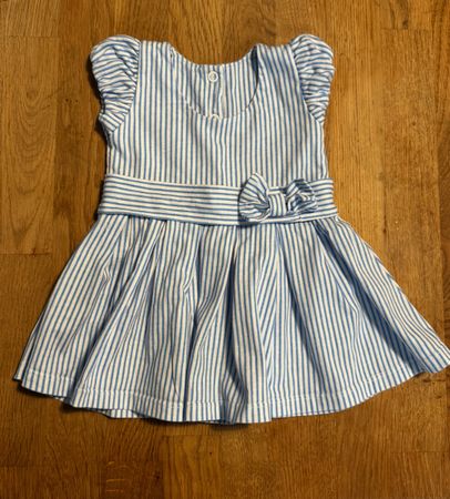 Kleid für Neugeborene
