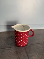 Retro Messbecher Rot mit Pünktli
