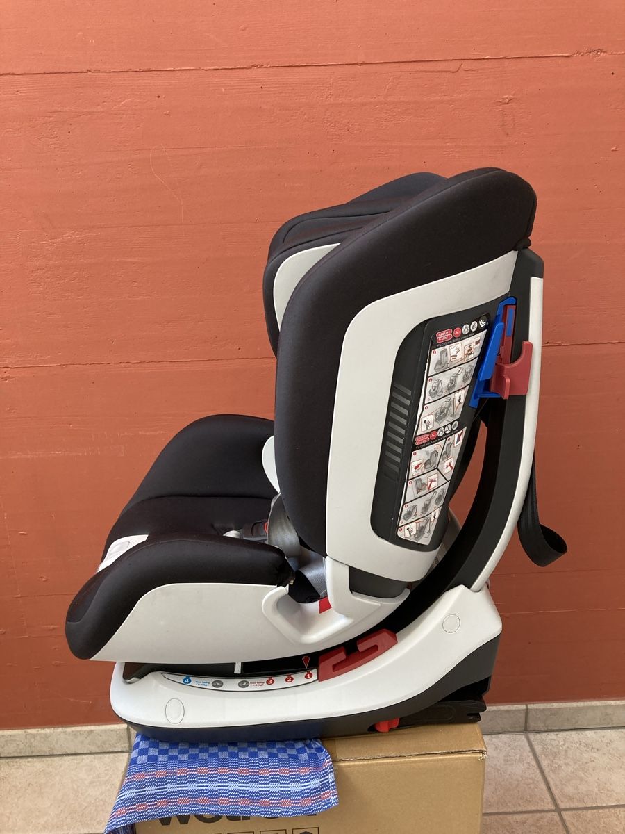Chicco Seggiolini per auto: Chaise auto Chicco – Usato da Peseux venduto da effepi 1