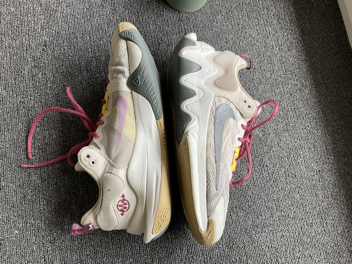 Nike Scarpe da uomo: Nike Giannis Immortality 2 unisexe taille 41 beige – Usato da Bulle venduto da Zaman66 4