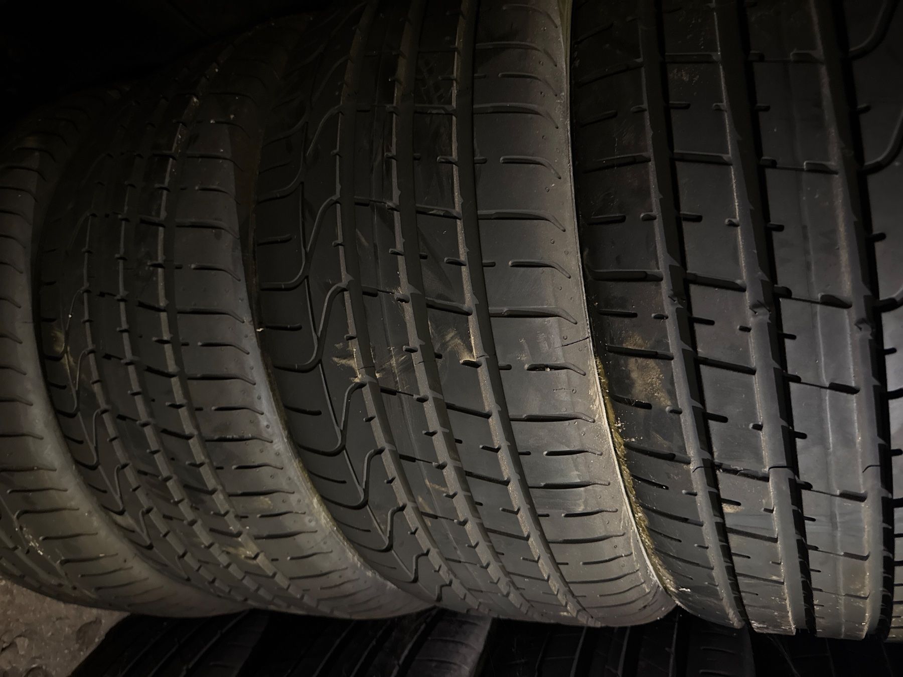 Pneus & Kompletträder: Sommereifen 255/35R20 Pirelli P Zero – Gebraucht aus Lenzburg von mpt_qr6v 3