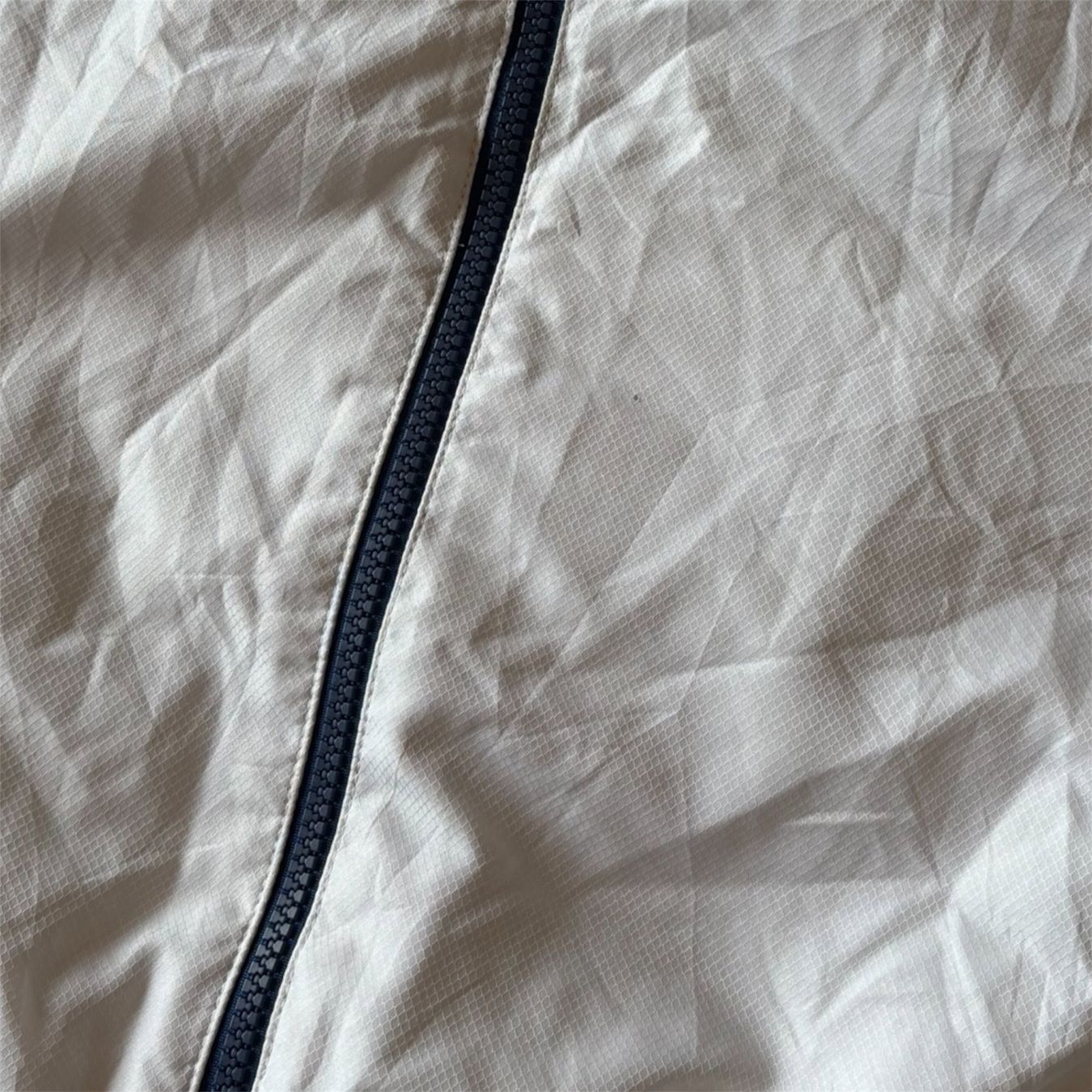Lacoste Jacken: Lacoste Trackjacket (XS) – Gebraucht aus Rosshäusern von Classiq.Vintage 3