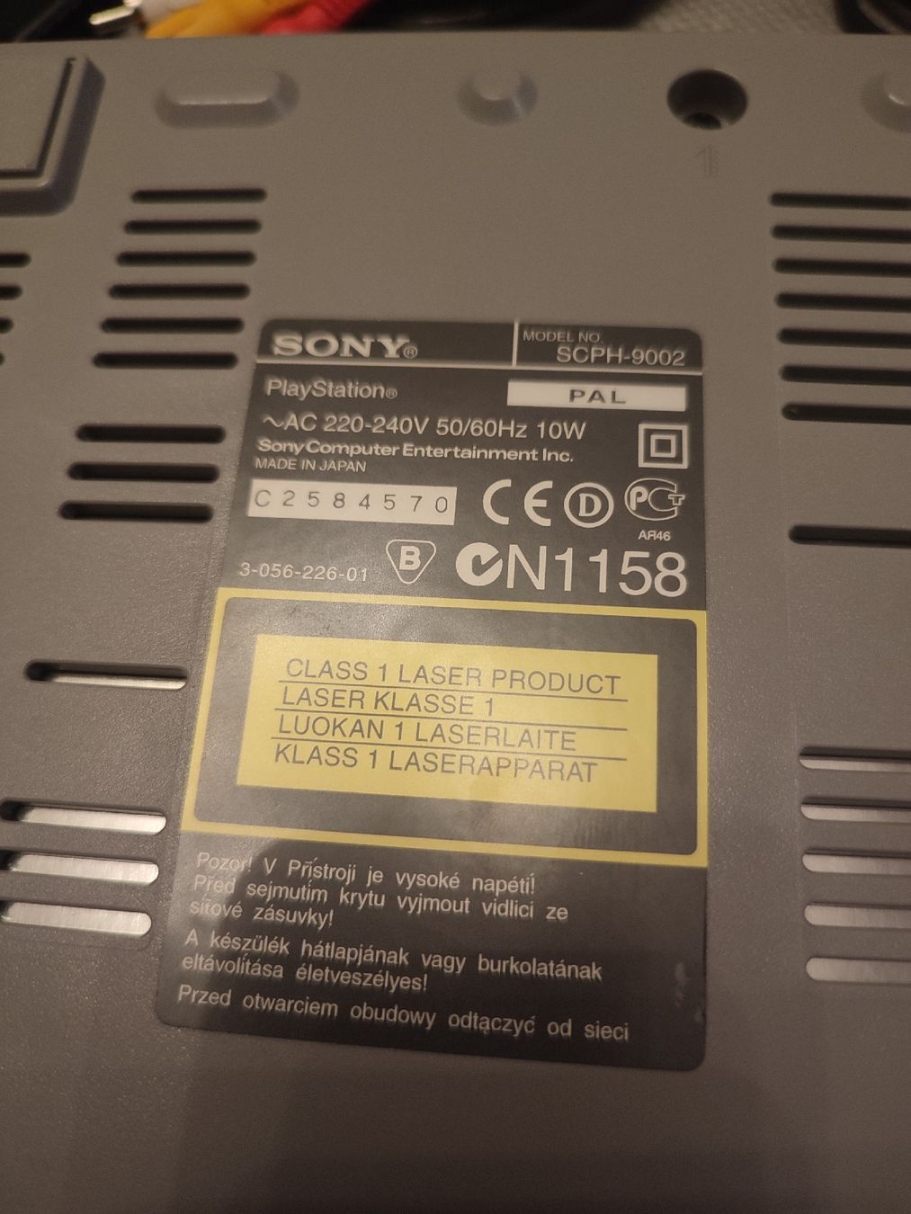 Sony Console: PS1 (SCPH-9002) + 5 Games – Usato da Bougy-Villars venduto da Vogue 5