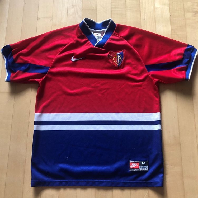 Fanion Vintage FC Bâle (Bale) - Suisse - Objet De Collection