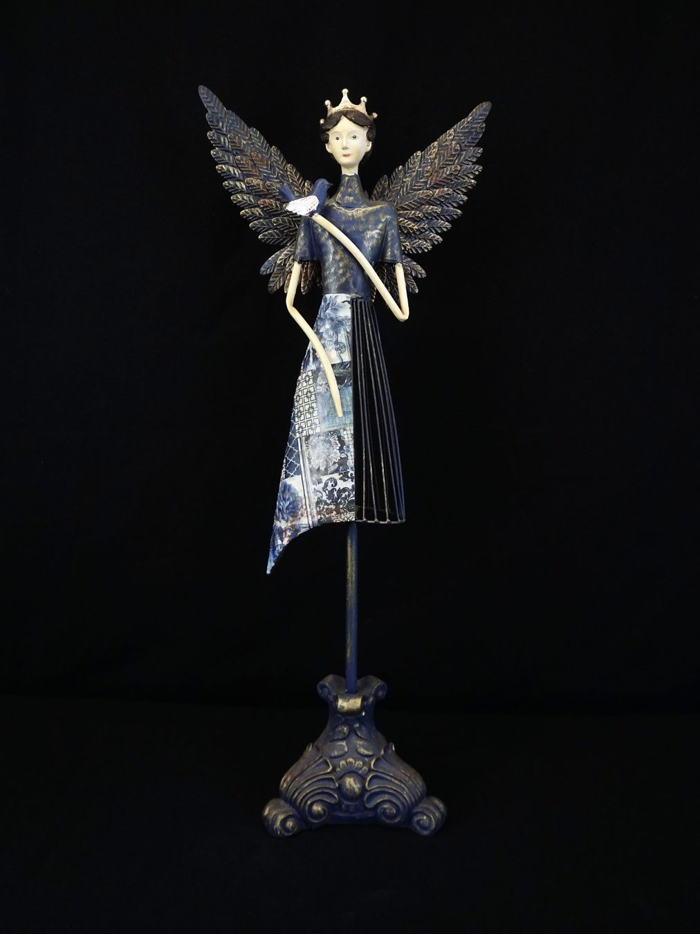 Statuette: Gekrönter Engel in Blau und Gold – Usato da Pratteln venduto da Restwert_Pratteln