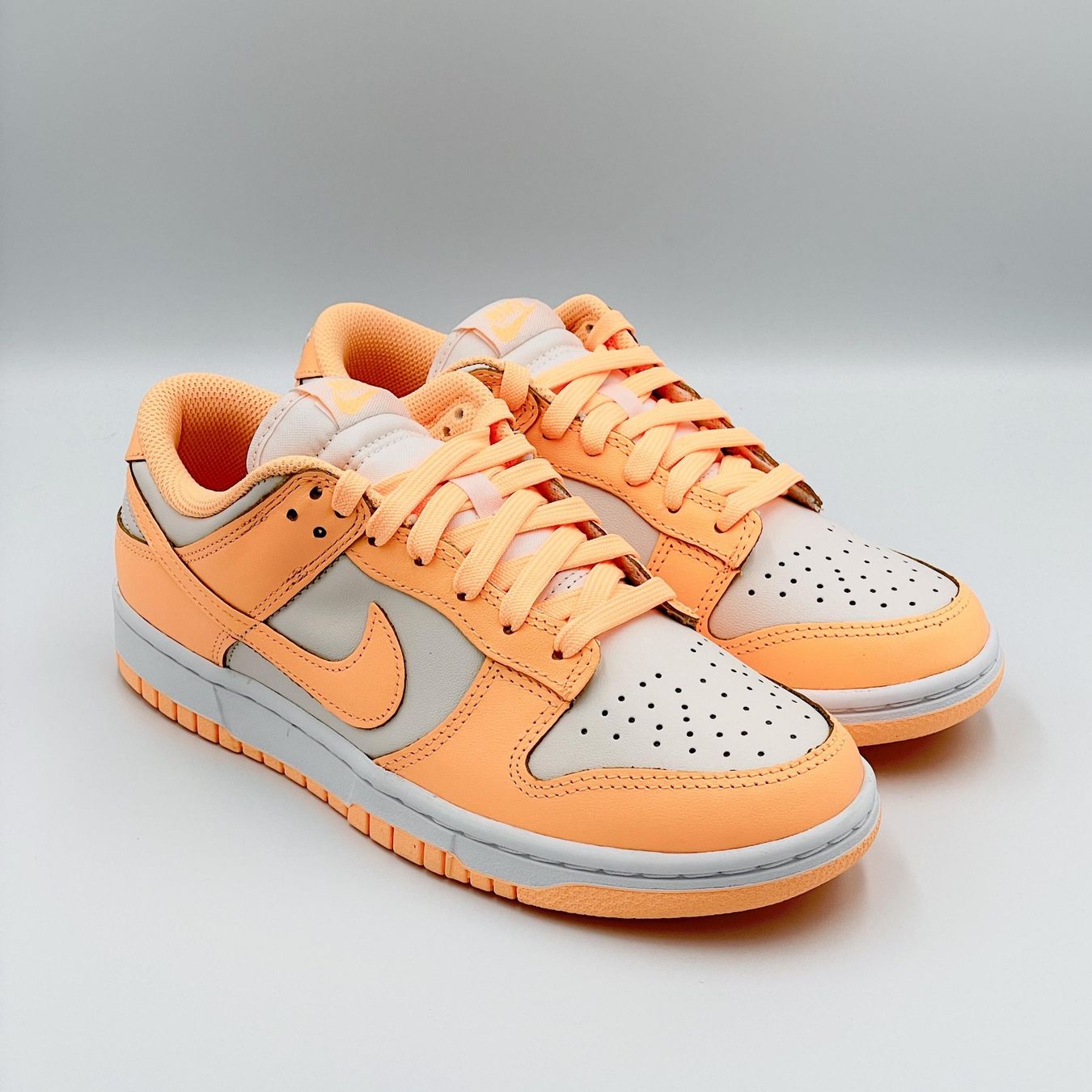 Nike Scarpe da uomo: Nike Dunk Low Peach Cream (W) EU 42.5 – Nuovo e nell'imballaggio originale da Erlinsbach venduto da sasneakers