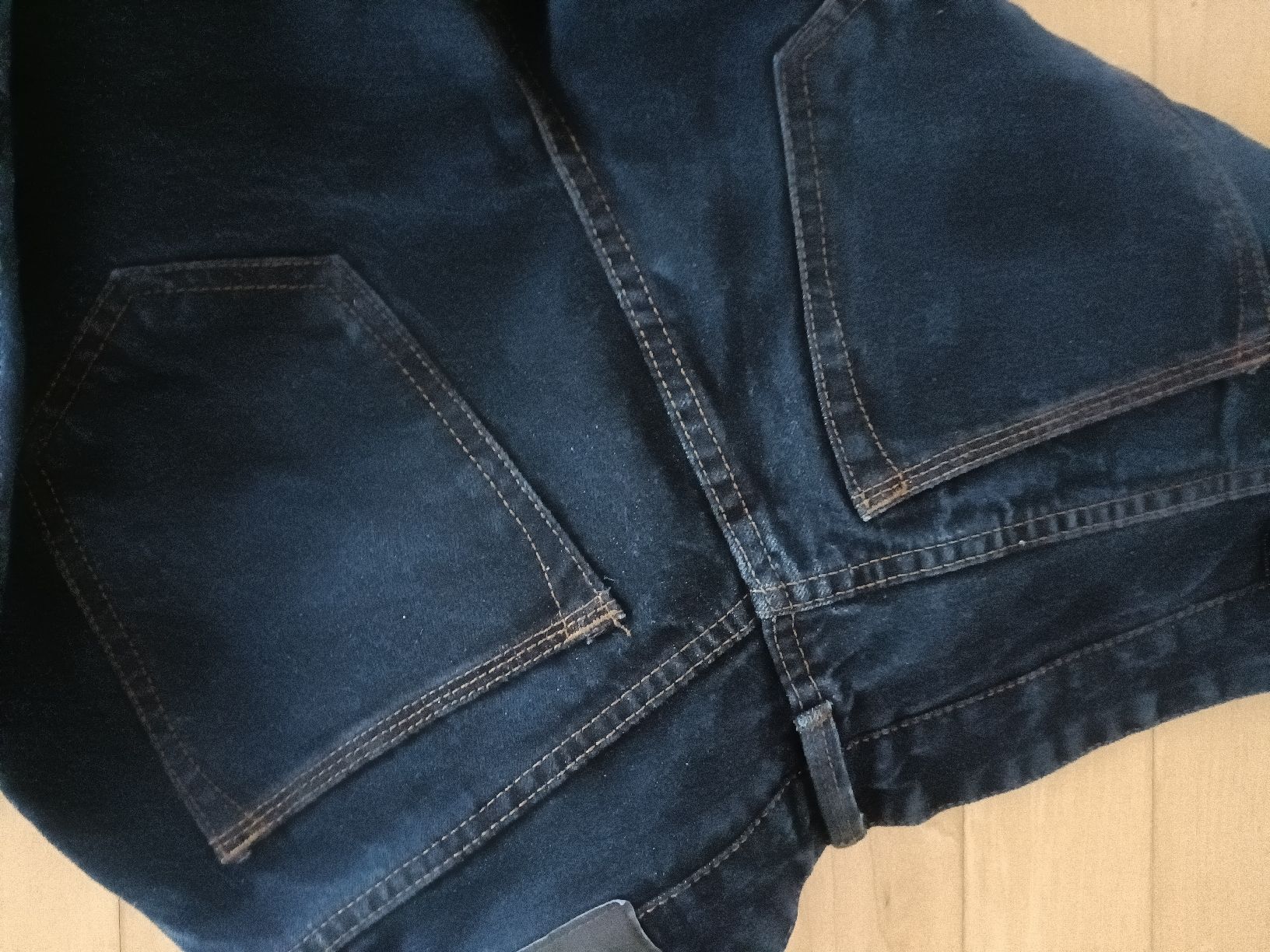 Jeans: Neuwertige Jeans 32/46 – Neu (gemäss Beschreibung) aus Gossau SG von scania1509 1