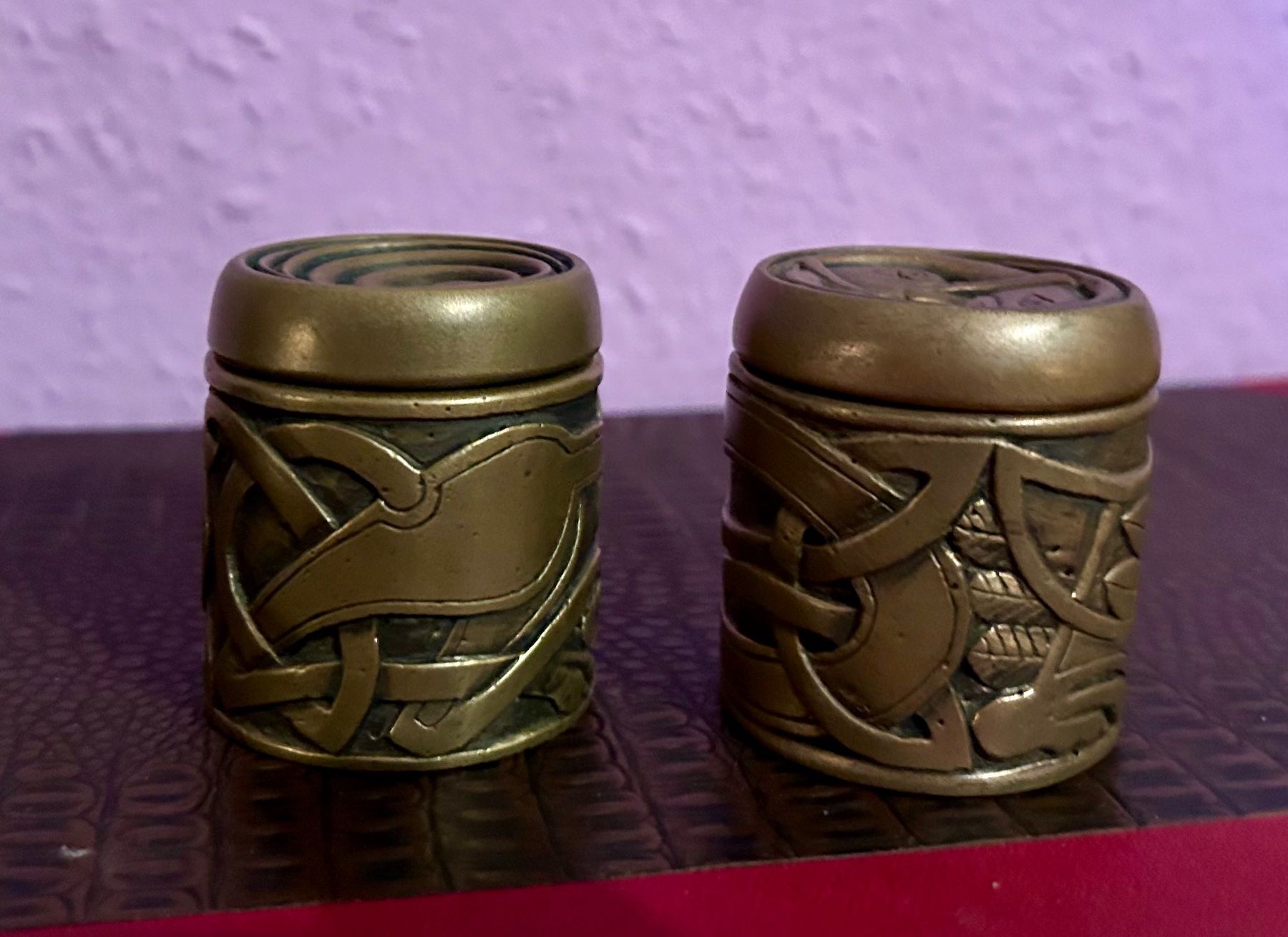 Sonstige Kosmetik & Pflege: 2 boîtes celtiques en métal – Gebraucht aus Petit-Lancy von Pierre_le_voyageur 3
