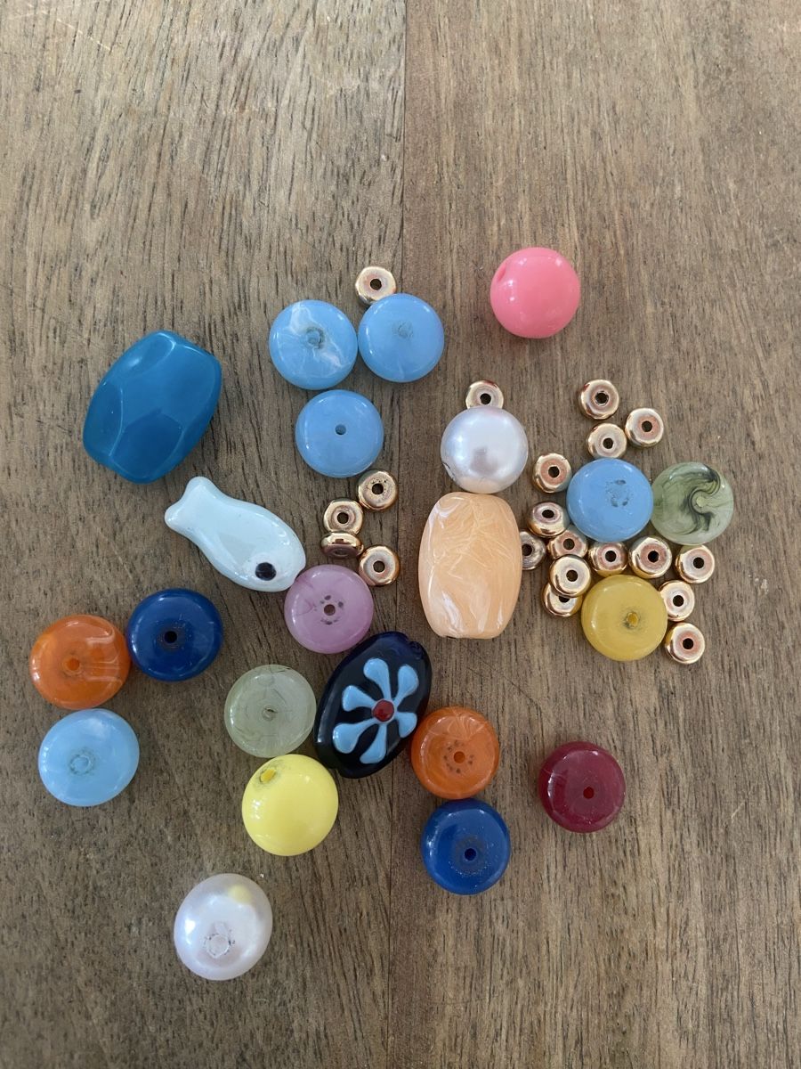 Perles (synthétiques): Bastelperlen  neu verschiedene Formen bunt weiss etc. – Neuf (Voir description) à Luzern par waterfront1 6