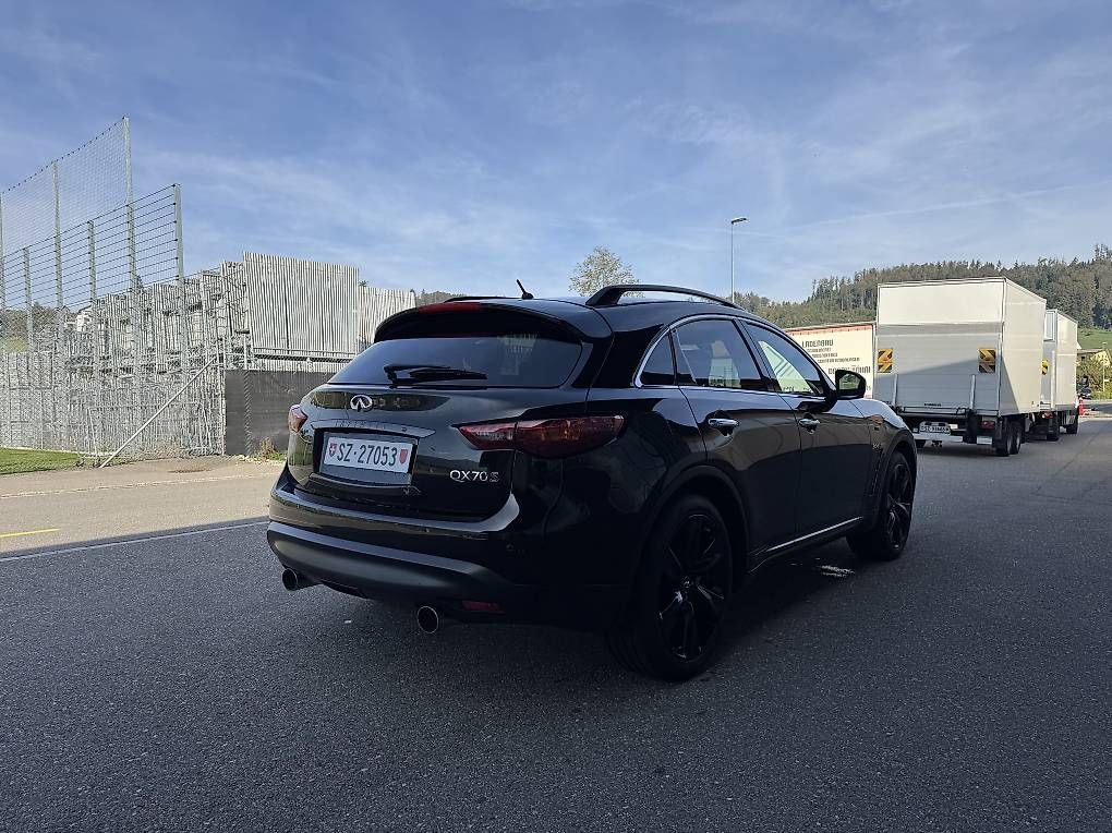 Automobili: Infiniti QX70S 3.0d – Usato da Tuggen venduto da MarcoB91 1
