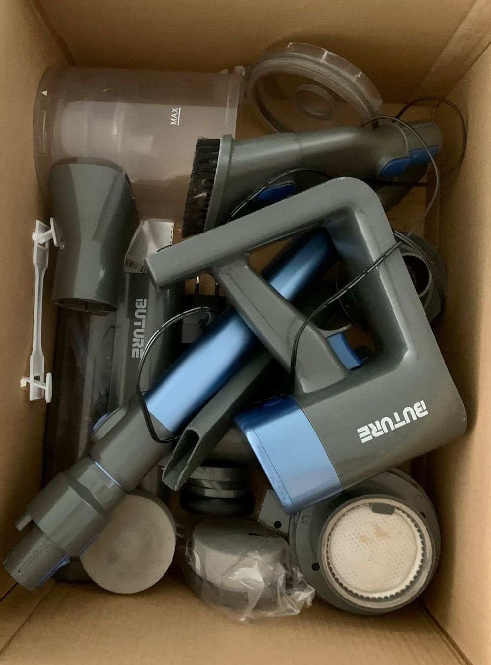 Aspirapolveri & Accessori: Buture VC50 Kabelloser Vacuum Cleaner, kompl., Originalverp. – Usato da Engelburg venduto da mamalanima 1