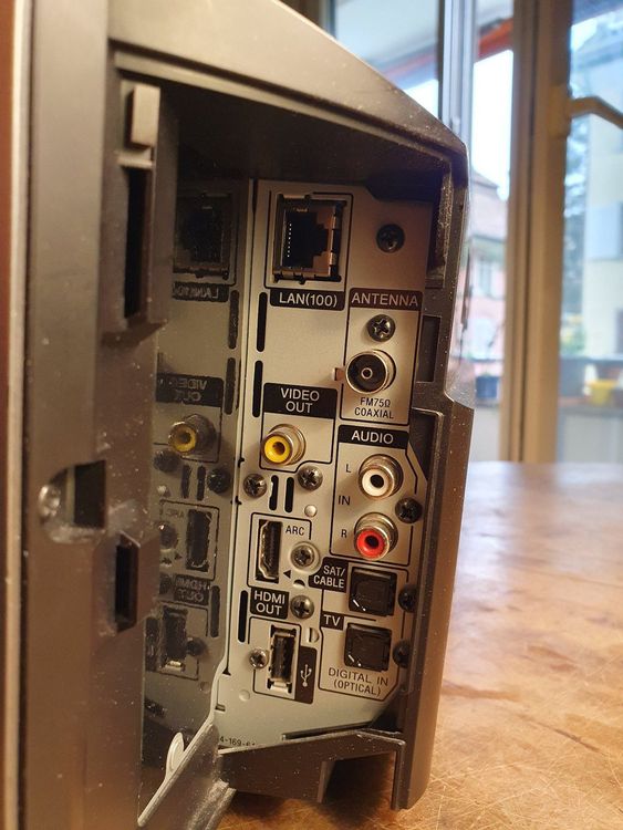 Sony BluRay Disc/DVD Home Theater System BDV HBDF500 Kaufen auf Ricardo