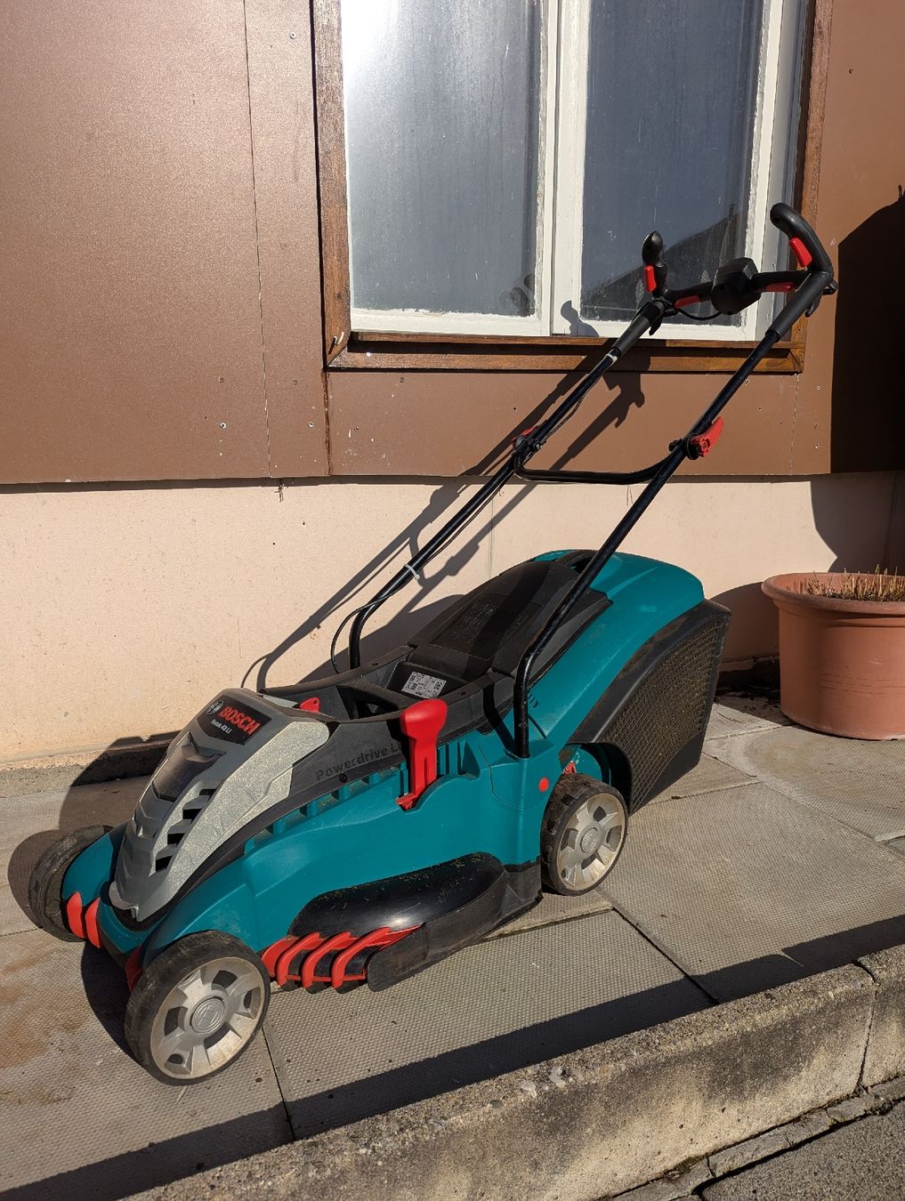 Bosch Tagliaerba: Bosch Rotak 43 Li – Usato da Oberengstringen venduto da Motom1
