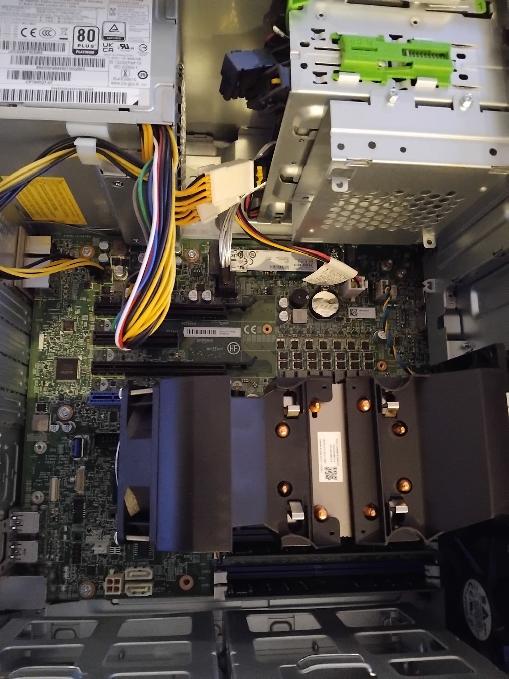 Fujitsu PC: PC Fujitsu Esprimo mit Windows 10 nagelneu – Nuovo e nell'imballaggio originale da Visp venduto da Reini_71 2