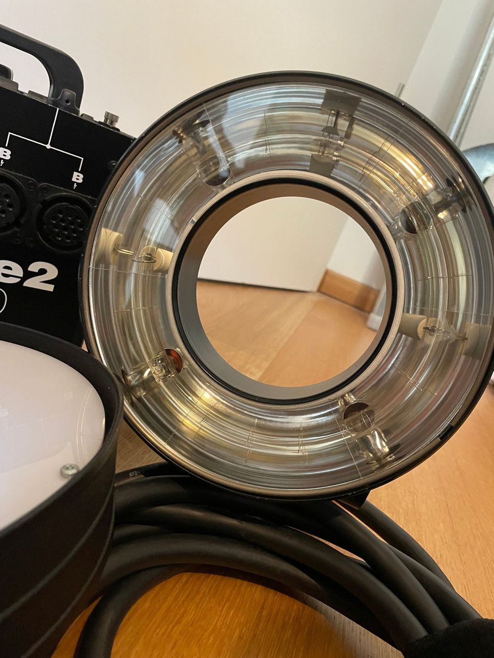 Profoto Flash: Profoto Acute/D4 Ring & Acute 1200 – Usato da Vevey venduto da c_lathion 1