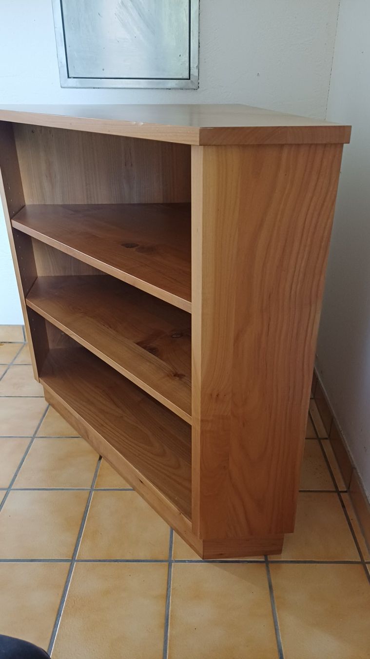 Scaffali: Eckregal aus Massivholz – Usato da Eriswil venduto da Mclc 3