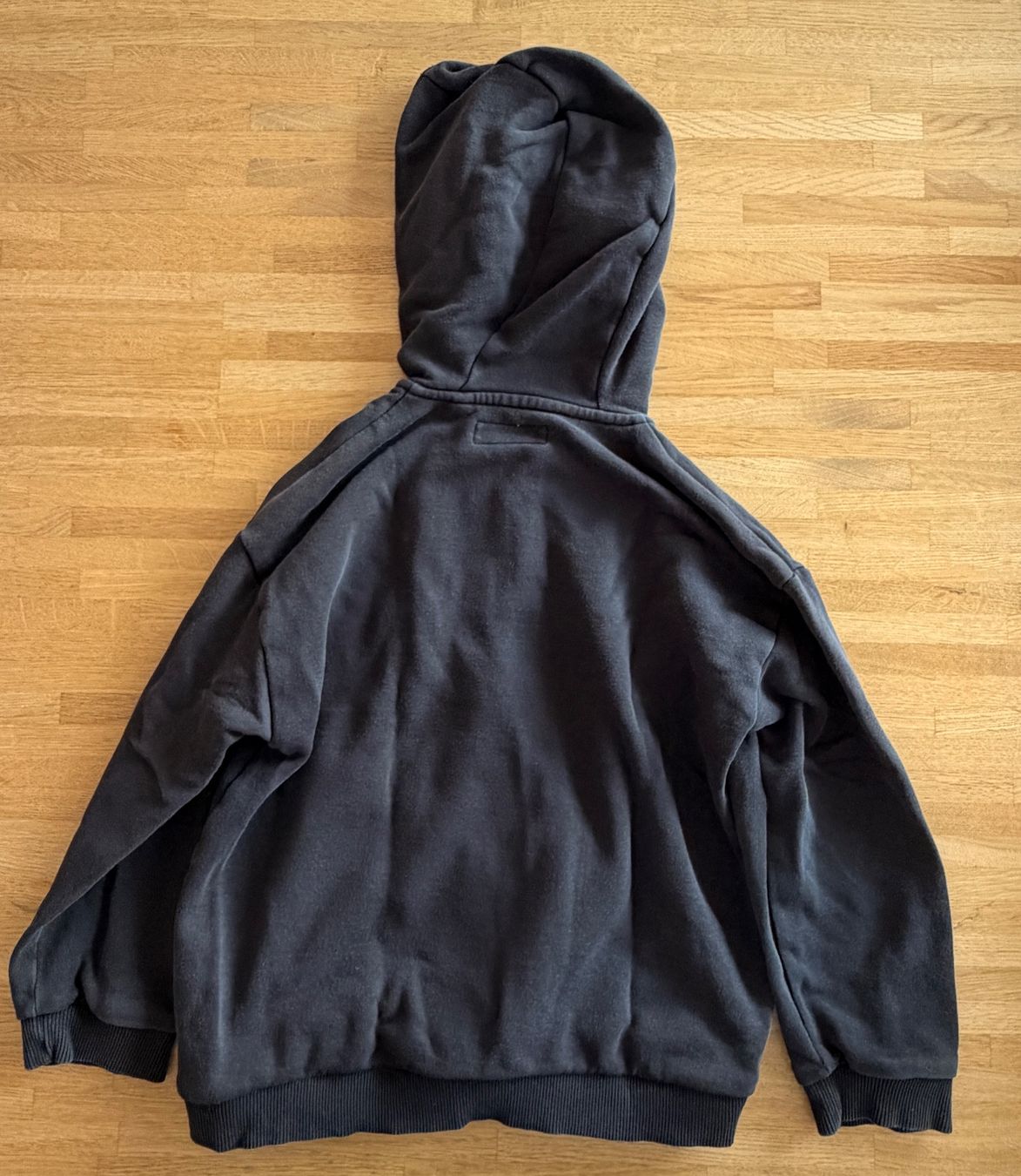 Next Pullover & Sweatshirts: Pullover - Sweatshirt Pullover Jacke NEXT schwarz Gr. 128 – Gebraucht aus Winterthur von Secondhand-Family 4