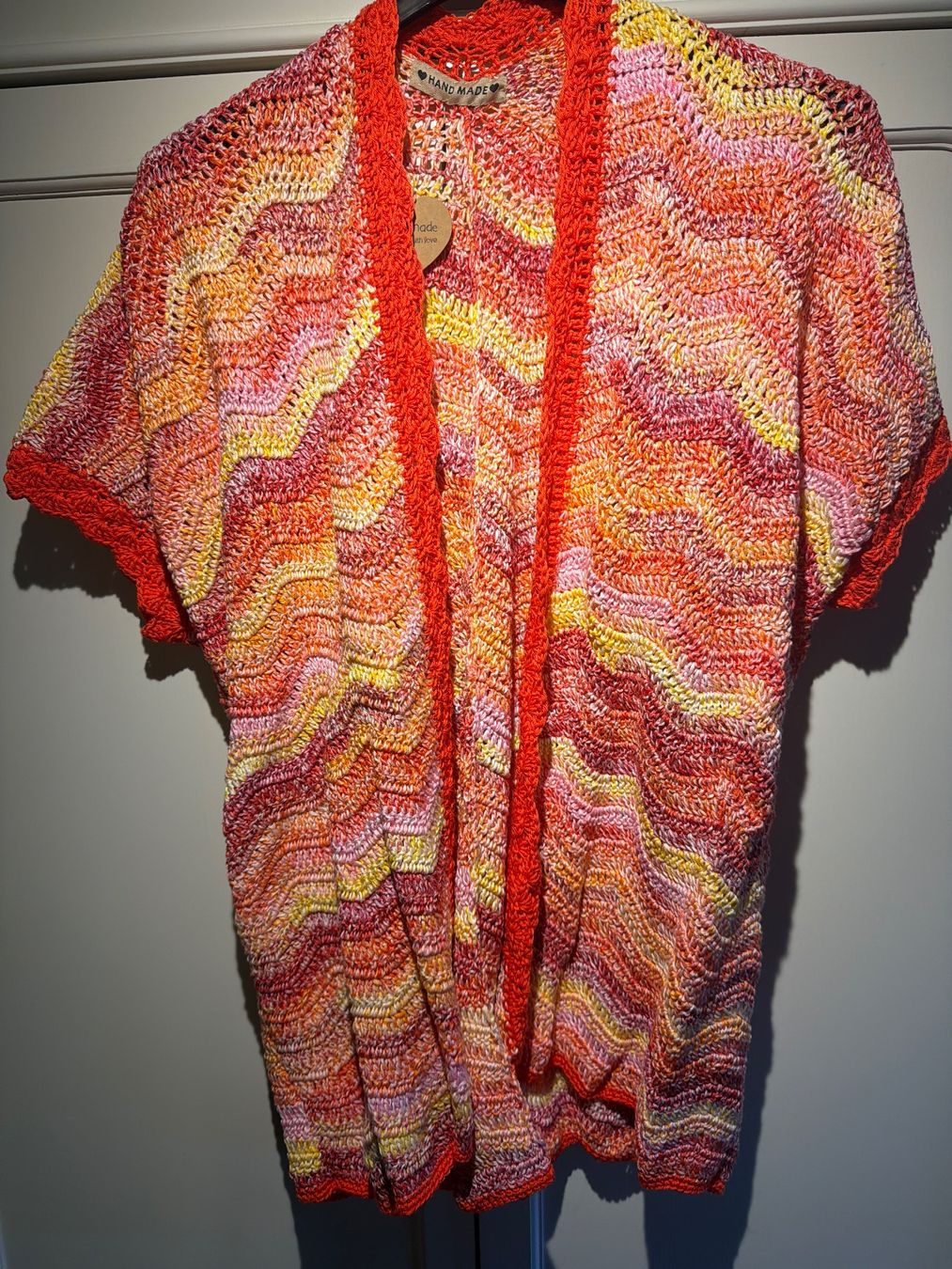 Giacche: STRICKJACKE ,HANDGESTRICKT-ROT,ORANGE – Nuovo e nell'imballaggio originale da Meienried venduto da ManuelaBoutique 1