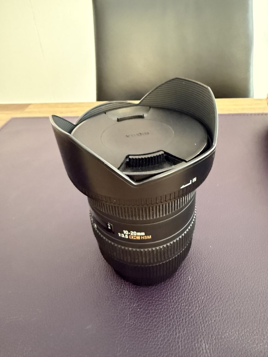 Sigma Objectifs: Sigma 10-20mm F3.5 EX DC HSM  – D'occasion à Obergösgen par hot-berry 1