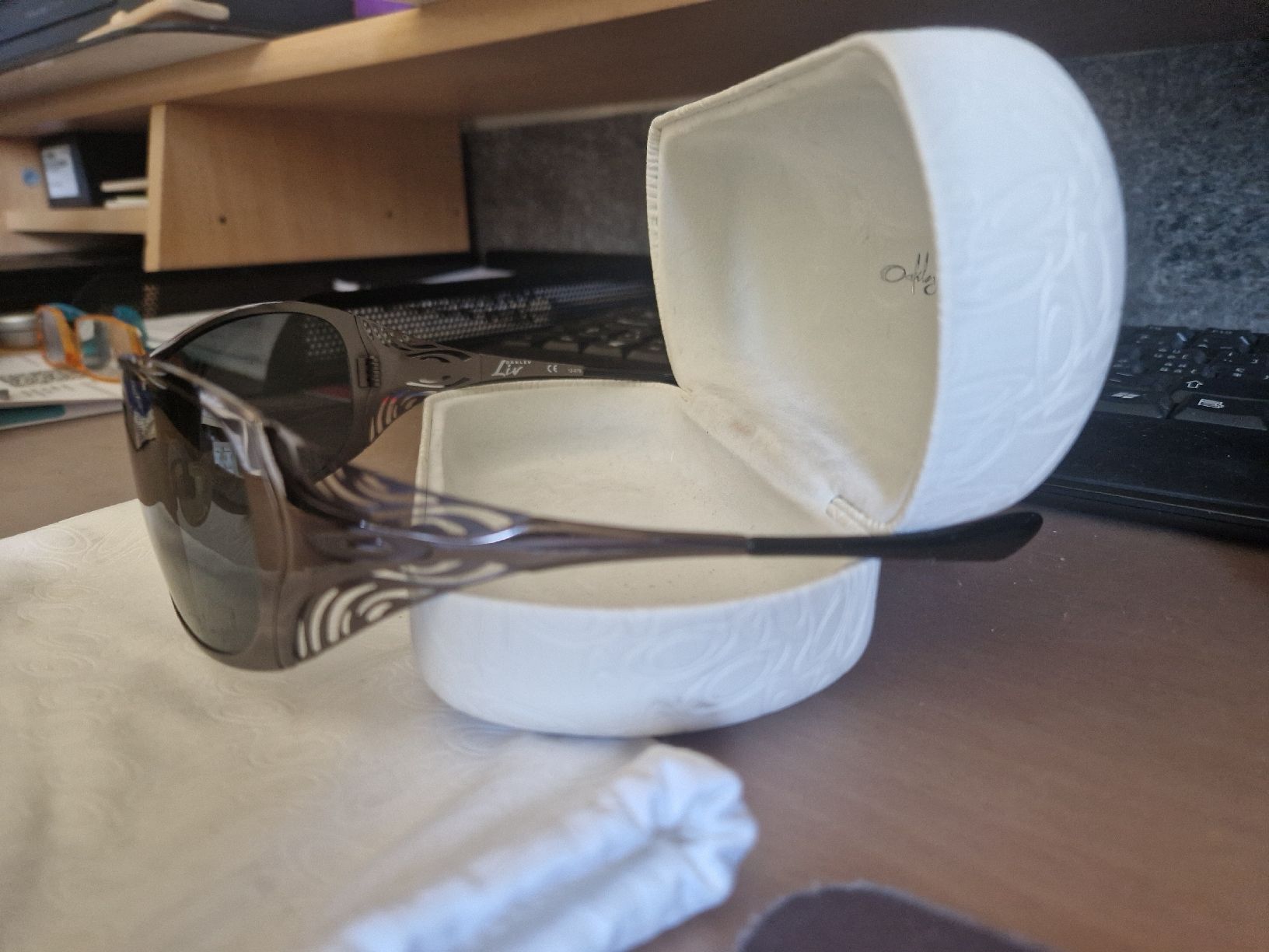 Oakley Occhiali & Lenti: OAKLAY LYV 12-978 – Nuovo (secondo la descrizione) da SAXON venduto da Mariposita1428 5