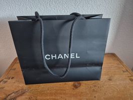 Chanel Papiertasche schwarz ohne Rose 24 x 30 cm Tüte