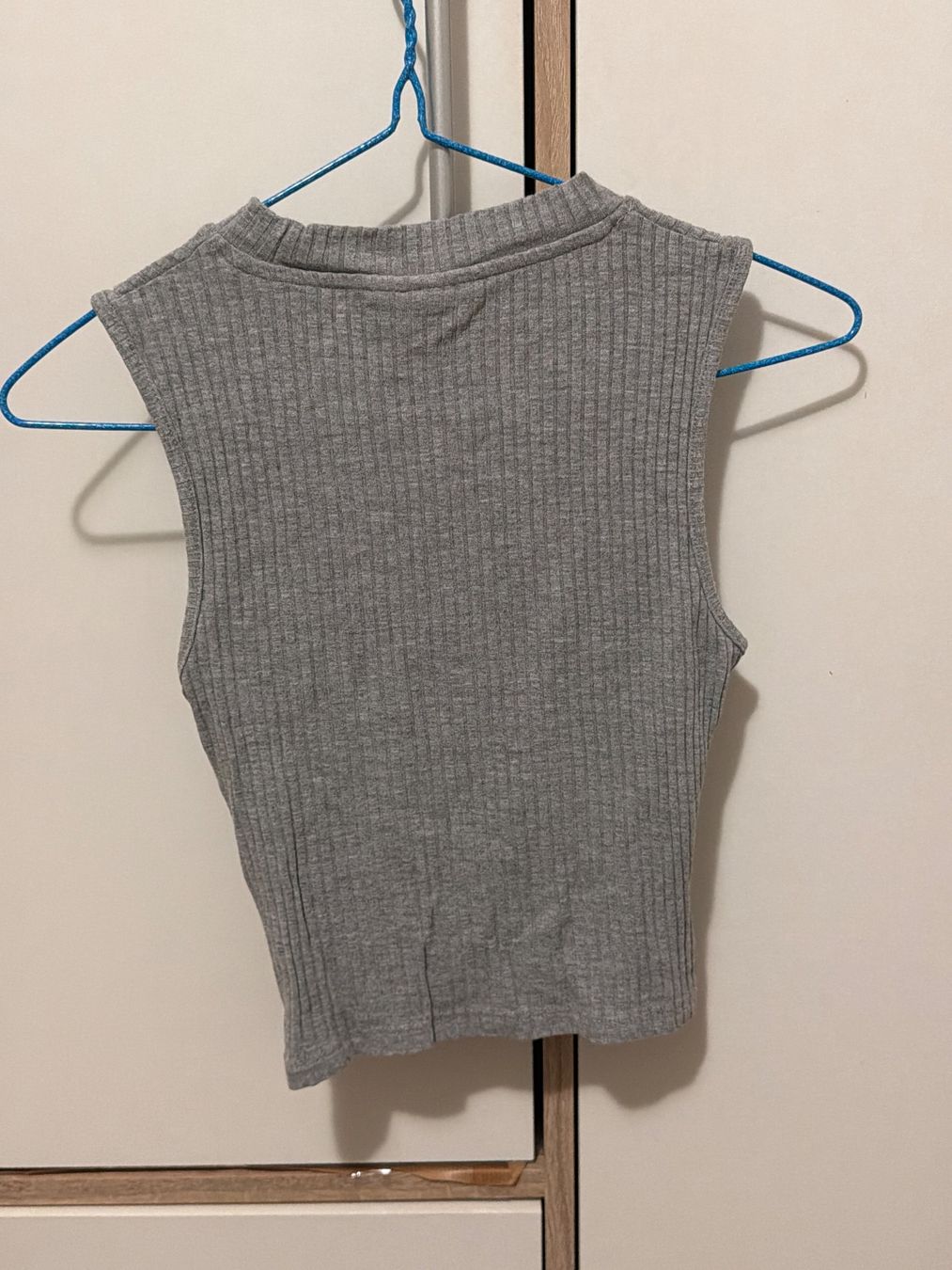 Topshop Top: Croptop für Mädchen große 36 – Usato da Dällikon venduto da YOTECH 1