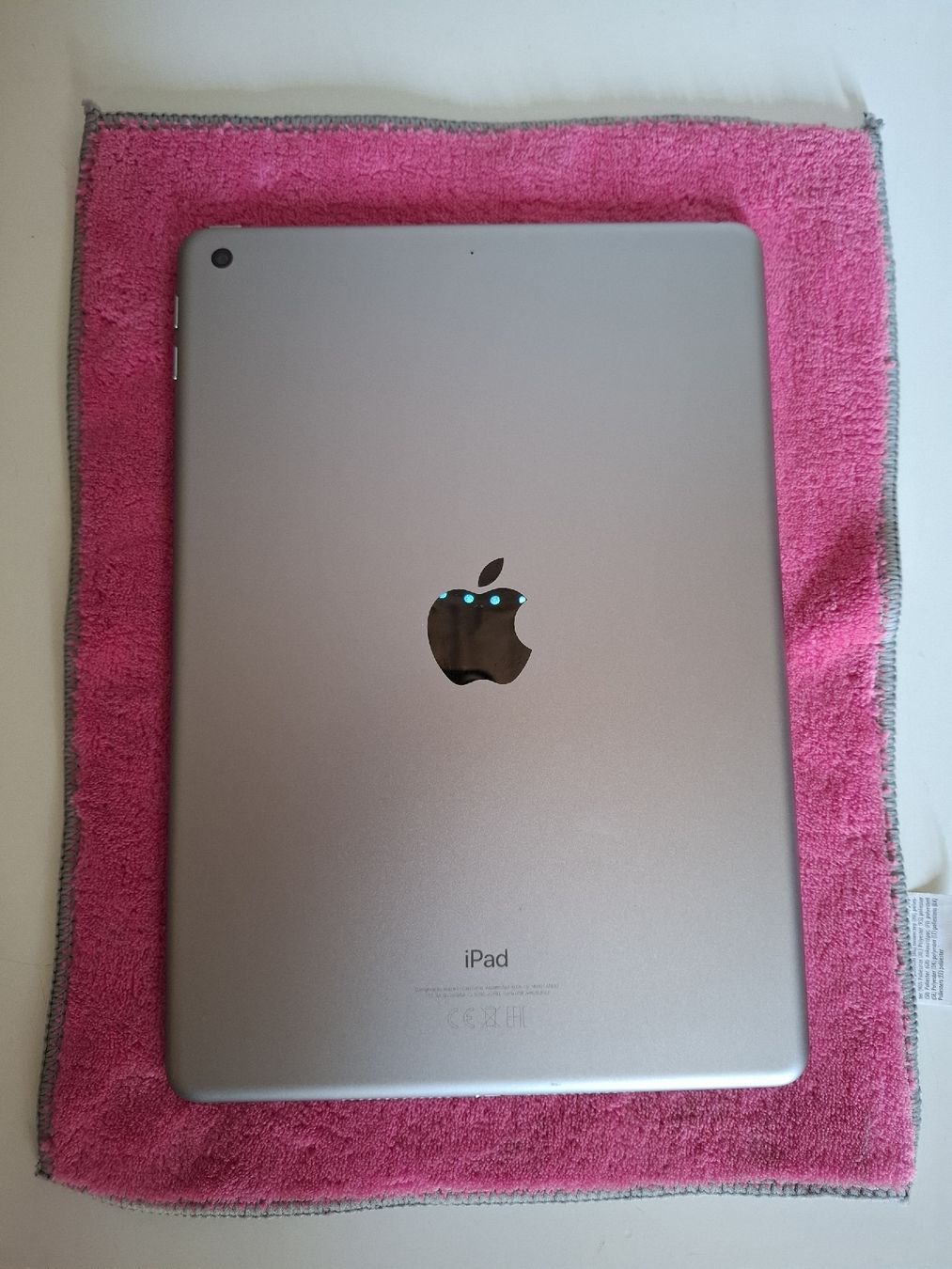 Apple Tablet PC: iPad 6. Generation 32 GB, Grau (A1893) – Usato da Wattwil venduto da instwater_ 1