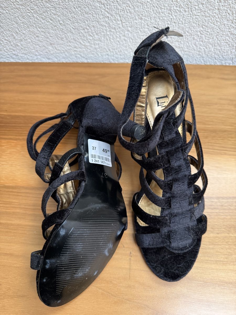Scarpe da donna: Sandalen (mit Absatz) – Nuovo (secondo la descrizione) da Flawil venduto da BouBouBou 1