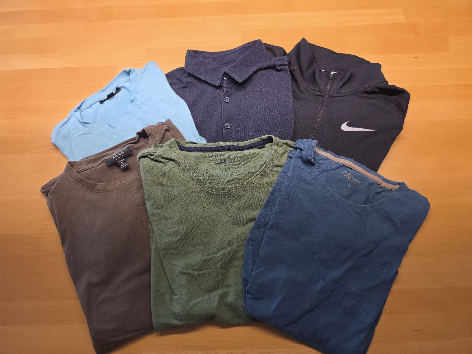 Lotti di vestiti: Markenkleiderpaket ab 1 SFr! – Usato da Ossingen venduto da H34Dhunter 3