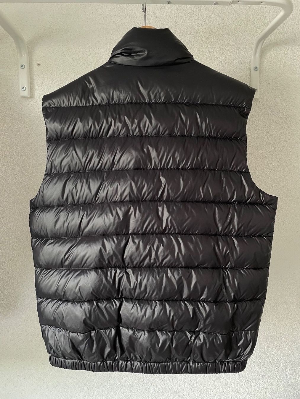 Prada Gilets: Prada Daunen Weste – Neuf (Voir description) à Lengnau AG par AJ2001 2