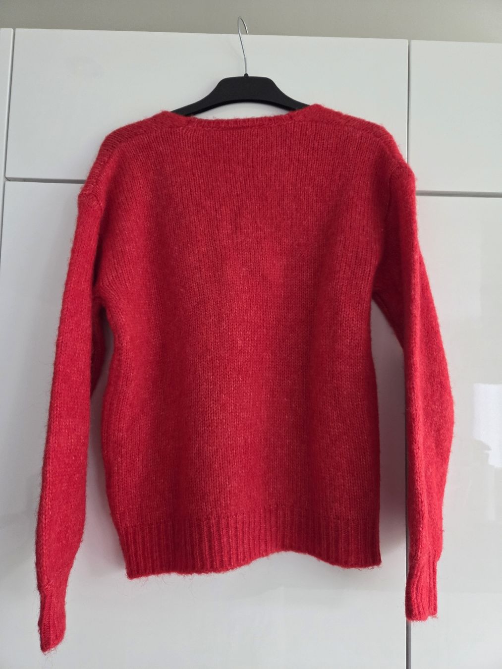 Pulls & Sweat-shirts: Roter V Pullover Damen – D'occasion à Rüfenacht BE par Biancaro 2