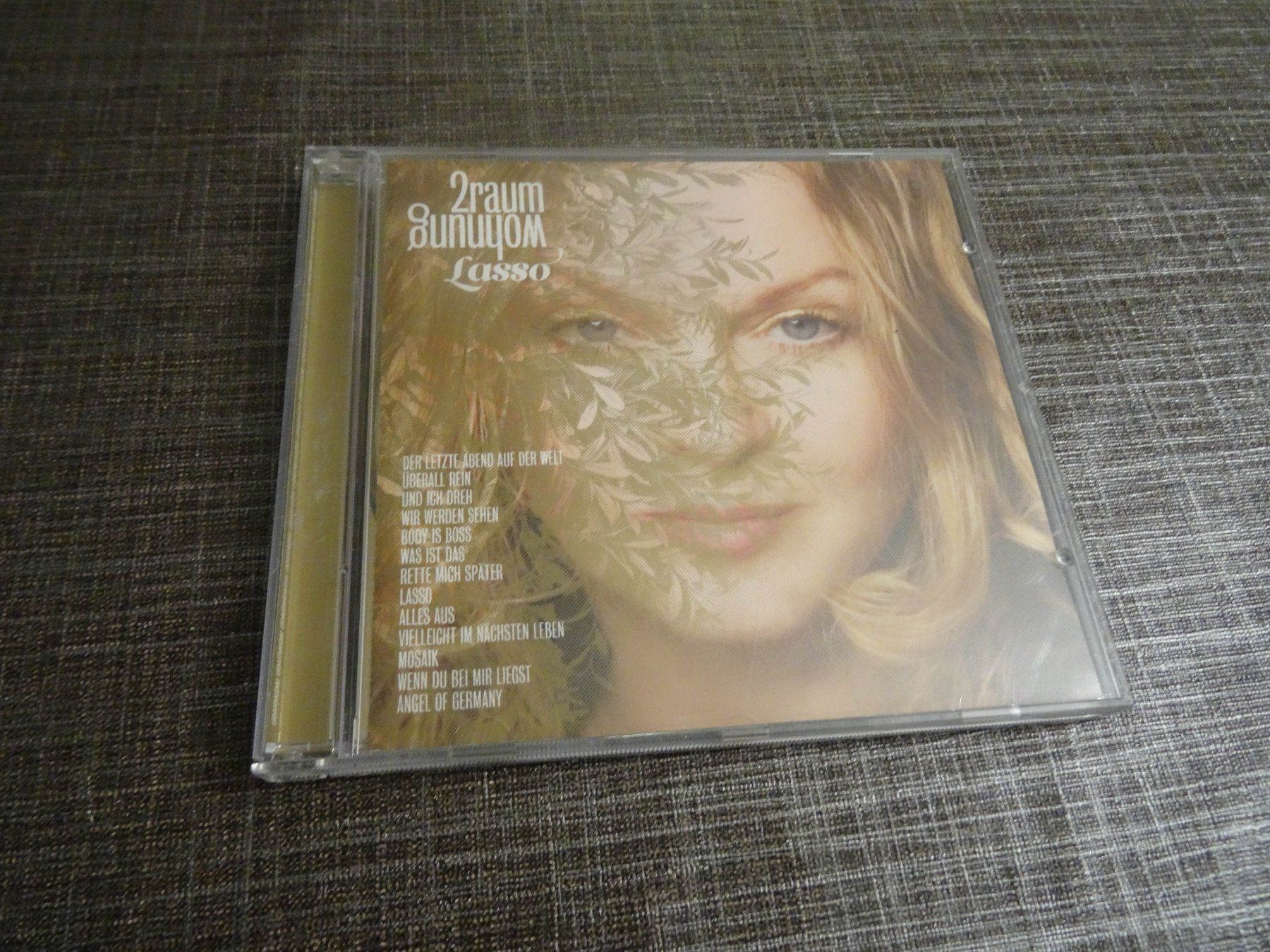 CD: 2 Raumwohnung 2Raumwohnung - Lasso CD – Usato da Olten venduto da Disc-Ausverkauf