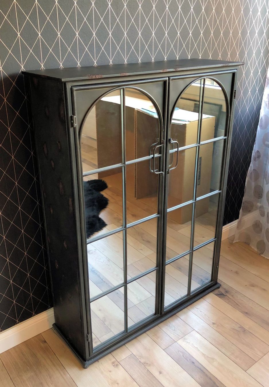 Armadi: Spiegelschrank-Kommode im Shabby Chic Style – Usato da Rüti ZH venduto da Jasna89