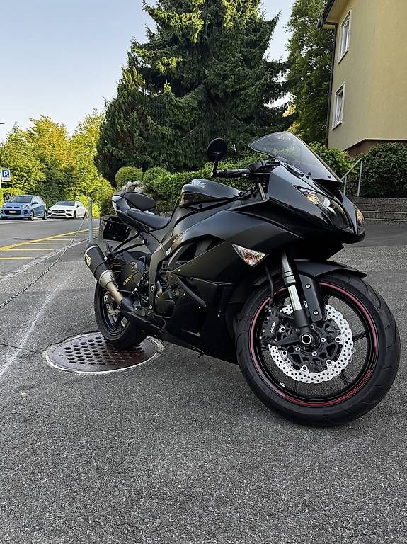 Kawasaki Strada: Kawasaki NINJA ZX-6R – Usato da Adliswil venduto da onzzi 1