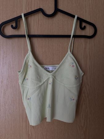 Top Zara green emboidery flowers S
