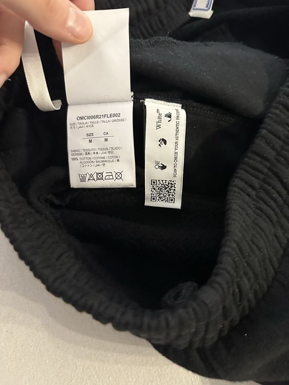 Off-White Pantaloni: Off White Shorts – Nuovo (secondo la descrizione) da Freienbach venduto da casciatoalessandro 4