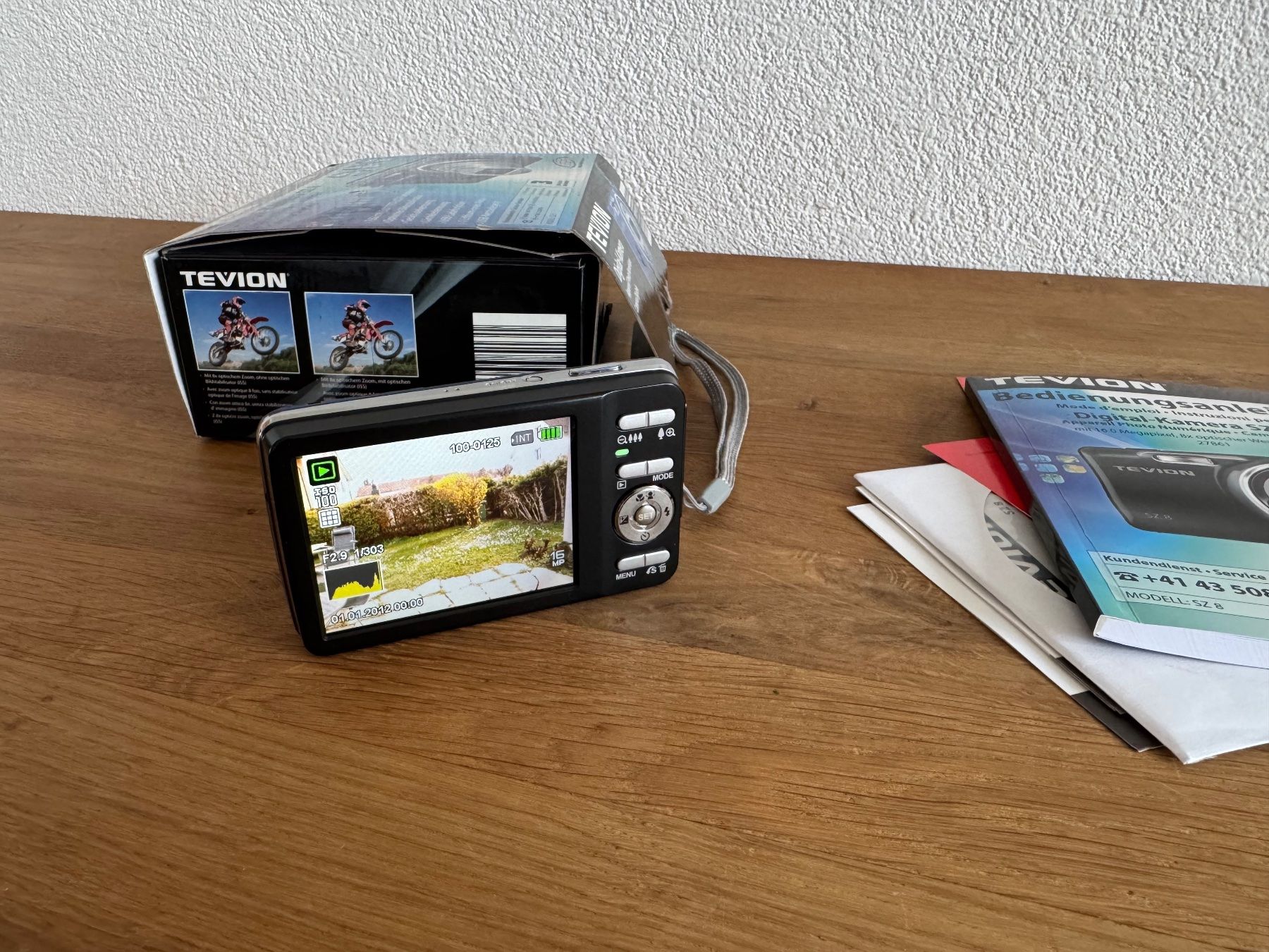 Fotocamera: Tevion sz 8 Digitalkamera – Nuovo (secondo la descrizione) da Frauenfeld venduto da difi67 3