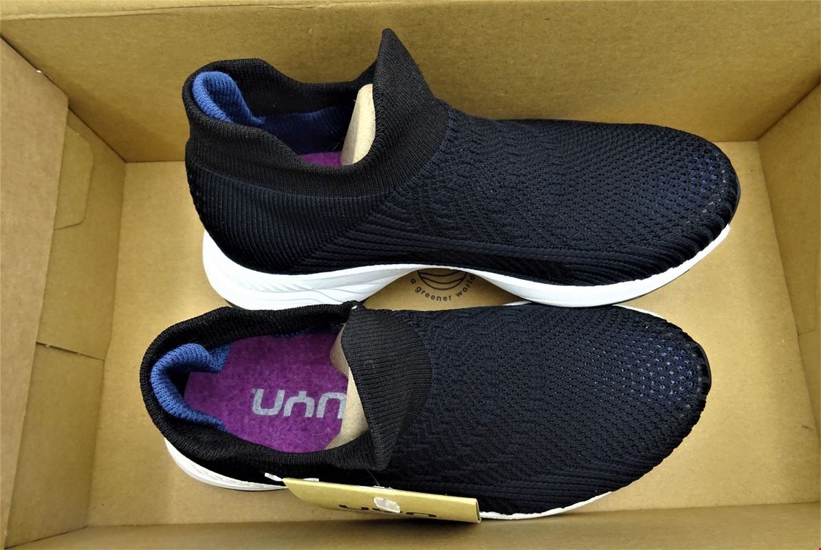 UYN Scarpe da donna: UYN FREE FLOW MASTER, BLACK/CARBON, GR. 35 – Nuovo (secondo la descrizione) da Winterthur venduto da Restwert_Winterthur 4